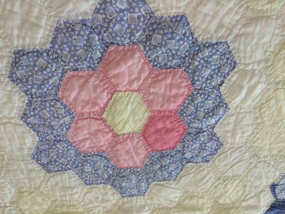 Vintage Grandmother's Flower Garden quilt square