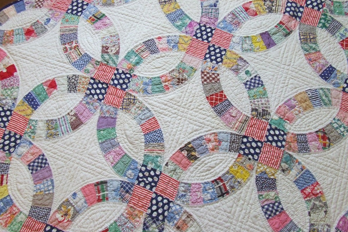 Double Wedding Ring quilt